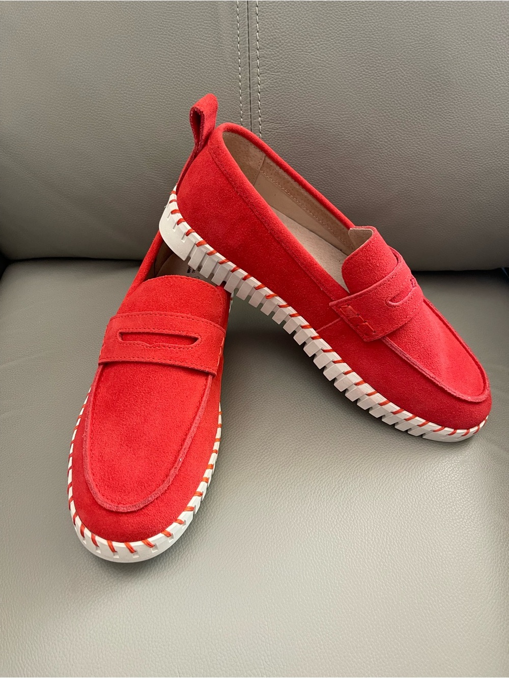 NWOT Project Cloud Women’s Red Genuine Suede Penny Loafers w/Memory Foam, Size 9